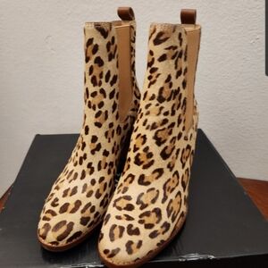 Lauren by Ralph Lauren Calf Skin Leopard Print Booties size 6 🎉 HP x2 🎉